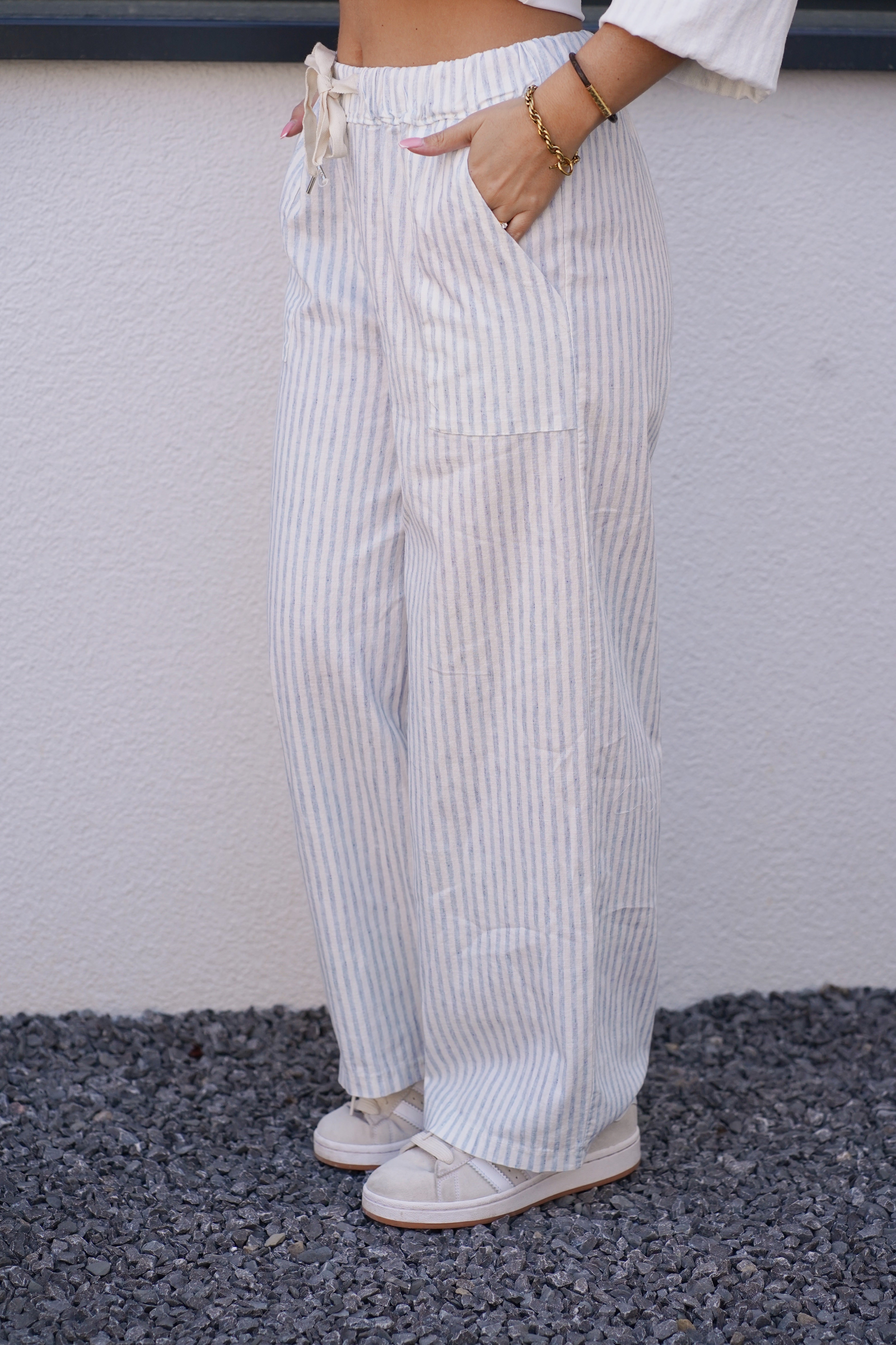 Hose mit Streifen