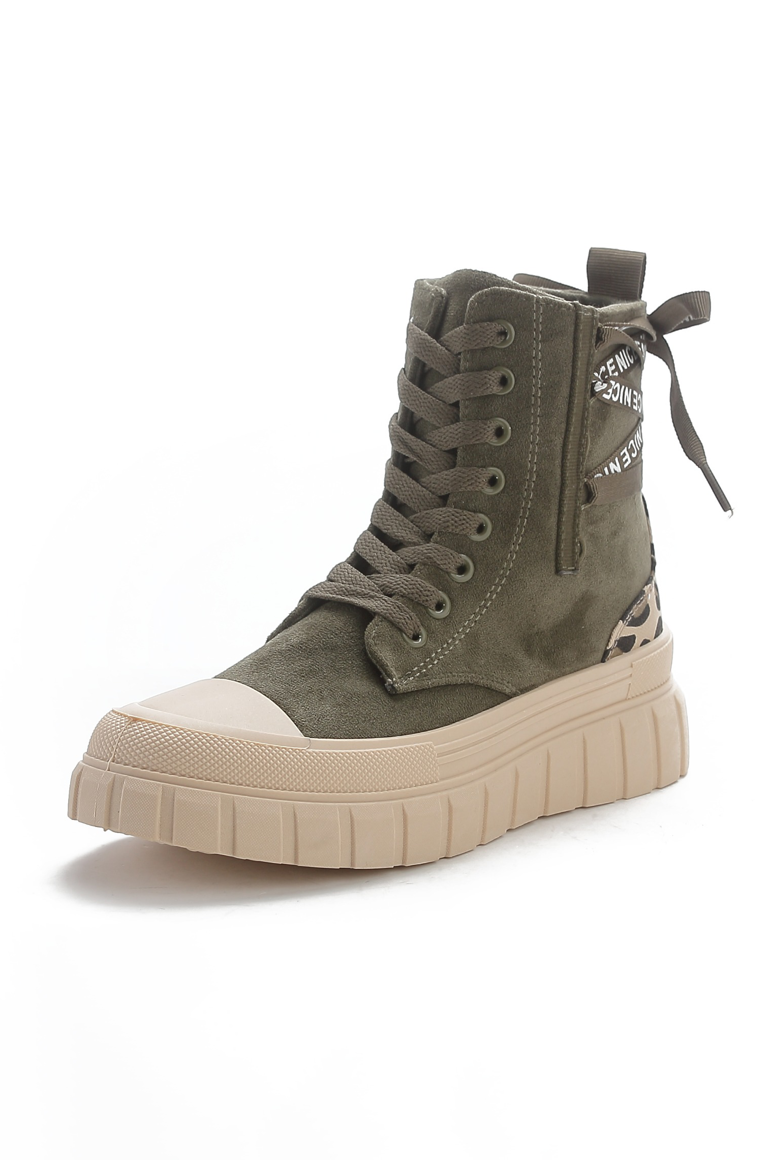 High-Top-Leo-Sneaker