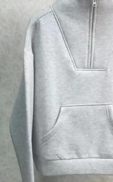 Pullover mit hohem Kragen, Reißverschluss
