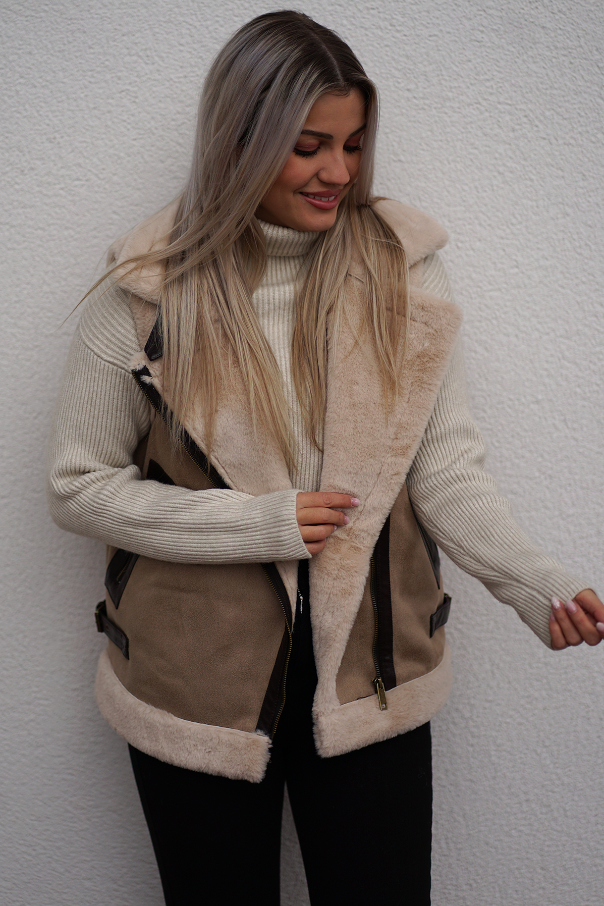 Jacke mit Fellimitat