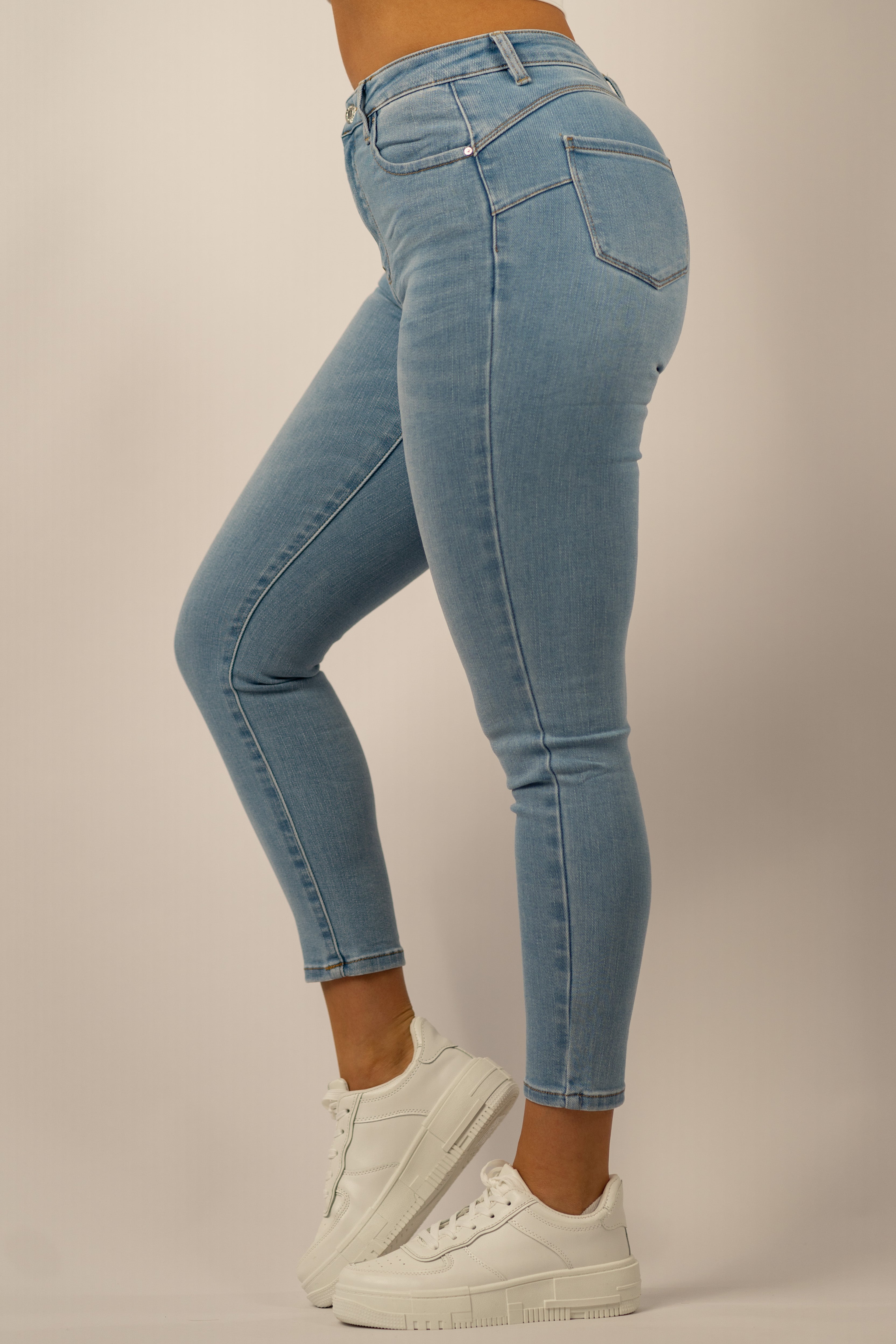 High-Waist Jeans „Tessa“