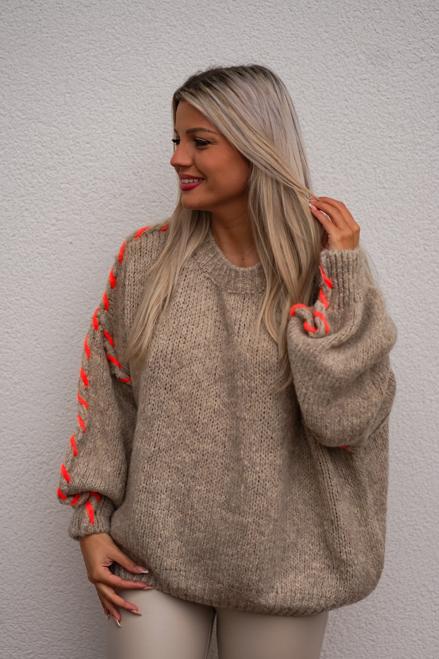 Pullover mit Kontrastnaht
