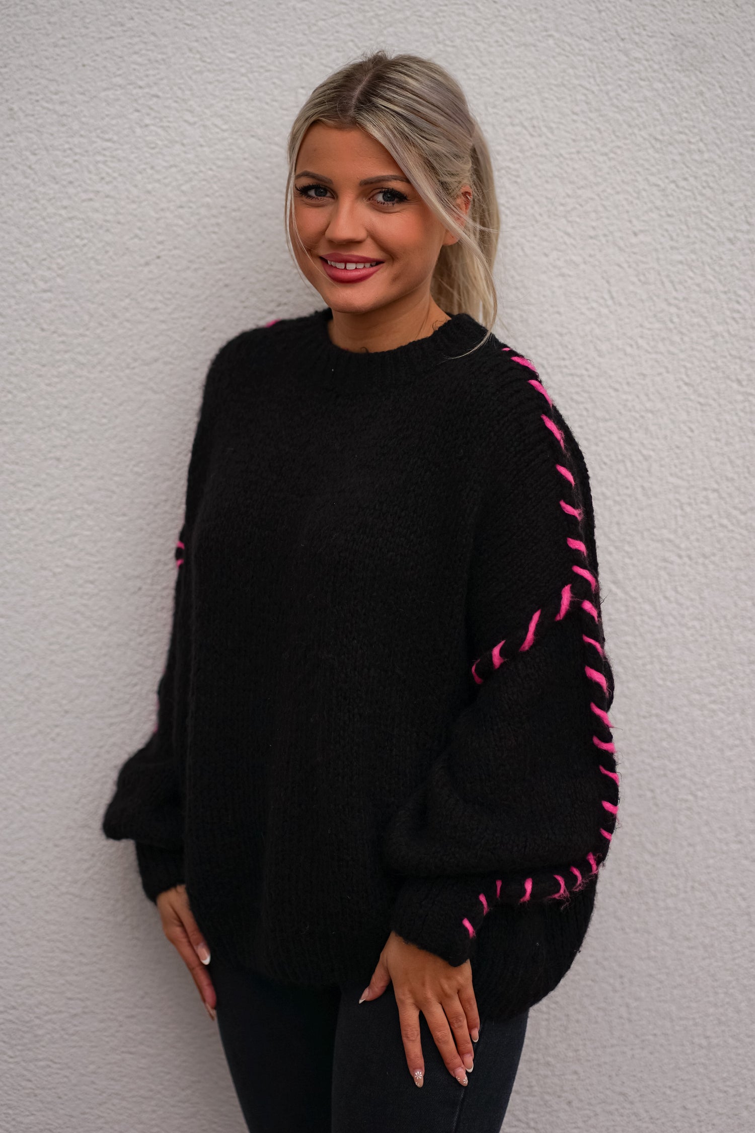 Pullover mit Kontrastnaht