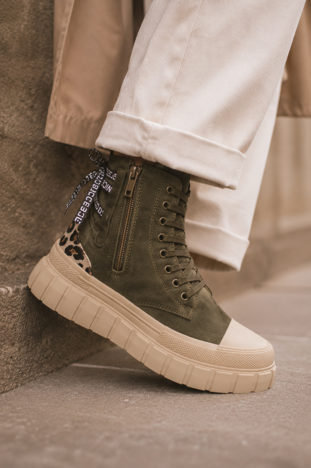 High-Top-Leo-Sneaker