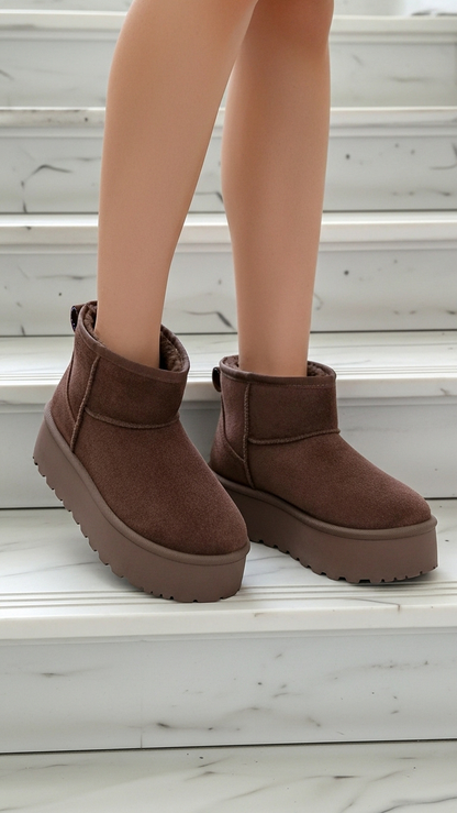 Gefütterte Boots mit Plateau „Helsinki“